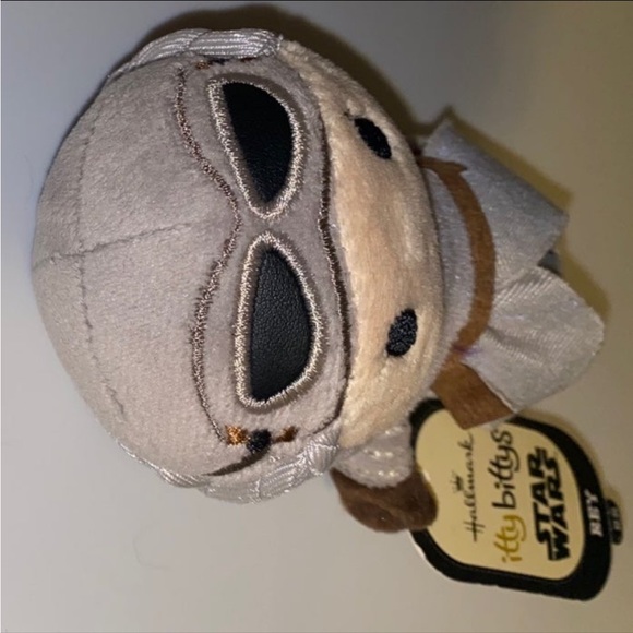 Hallmark Itty Bittys STAR WARS Plush Toy - Rey - Picture 5 of 7